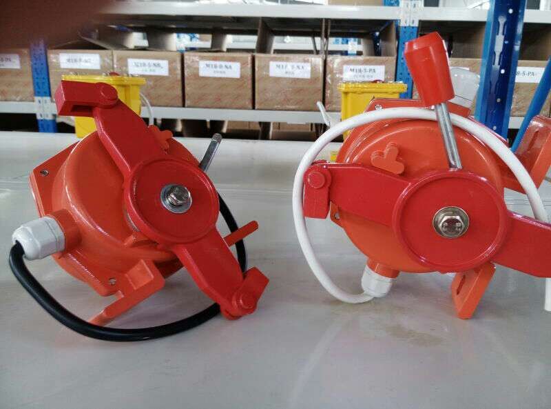 山西訂購膠帶輸送機KLT1-1雙向拉繩開關(guān)_拉繩開關(guān)KBW-220L礦用往復(fù)式拉繩開關(guān)